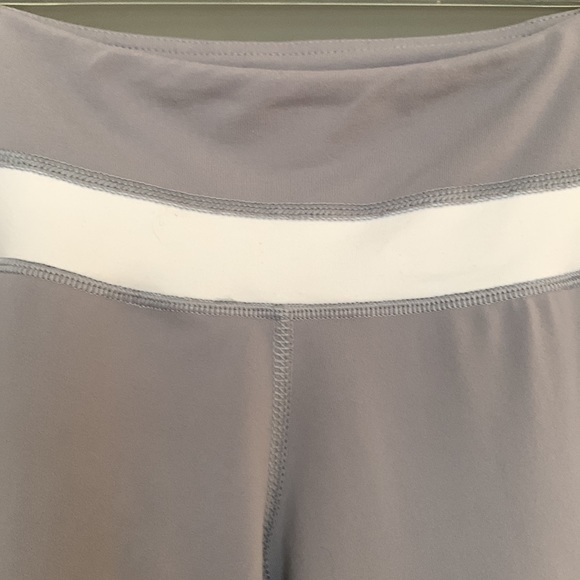 Lululemon Grey Pants in size 8 Regular, length 40”, waist 14” - Picture 2 of 5